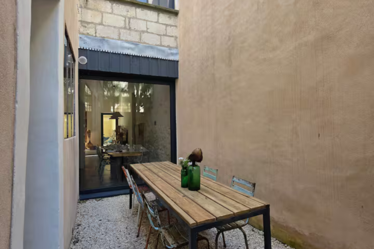 maiosn remparts ext repas